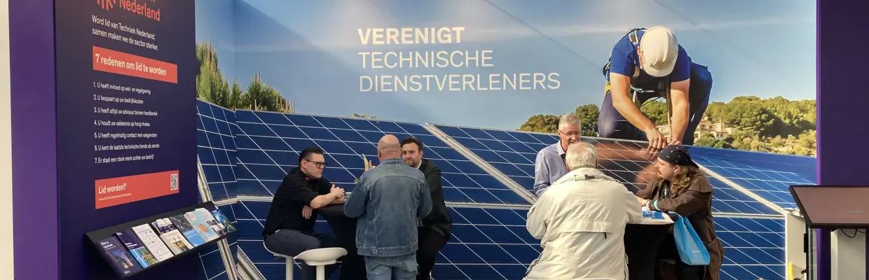 Solar Solutions Stand